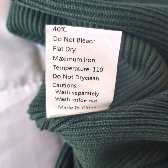 Commense NWOT Ribbed Knit Sweater - Picture 6 of 12